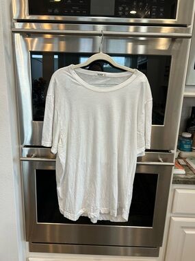 Buck Mason White Short Sleeve Tee size XL has stains small hole made in USA GUC